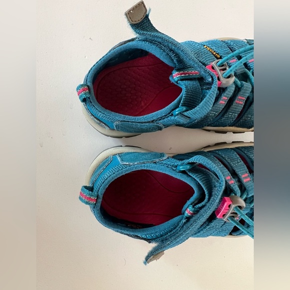 Keen Big Kids' Newport H2 Hybrid Water Sandal, Legion Blue/Hot Pink, size 11 - Picture 11 of 13